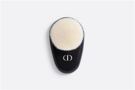 dior no. 18 backstage face brush|DIOR No. 18 Backstage Face Brush .